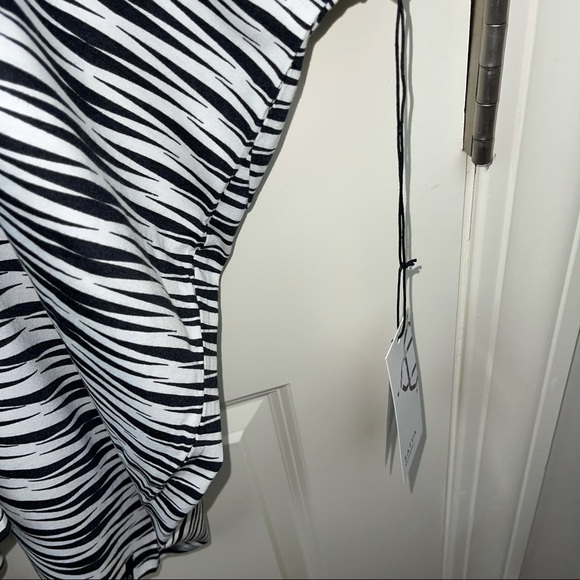 Satva Movement Arrow Print Divine Kimono Wrap - Picture 7 of 12